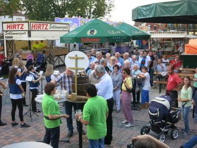 Blick auf die Iggelheim Kerwe