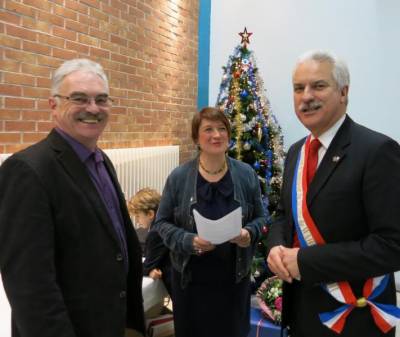 Norbert Stuhlfauth, Vorsitzender des Deutsch-Franzsischen Partnerschaftsvereins, 1. Beigeordnete von Wahagnies Marie Vaillant-vanaerde und Brgermeister Peter Christ