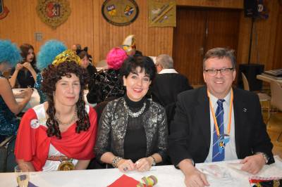 Das Ehepaar Krner zusammen mit Gabriele Christ